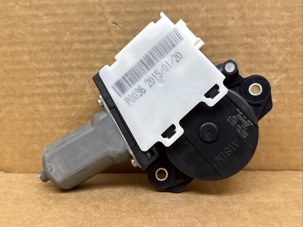 2013 2018 Toyota Rav 4 Rav4 Sun Roof Sunroof Motor1
