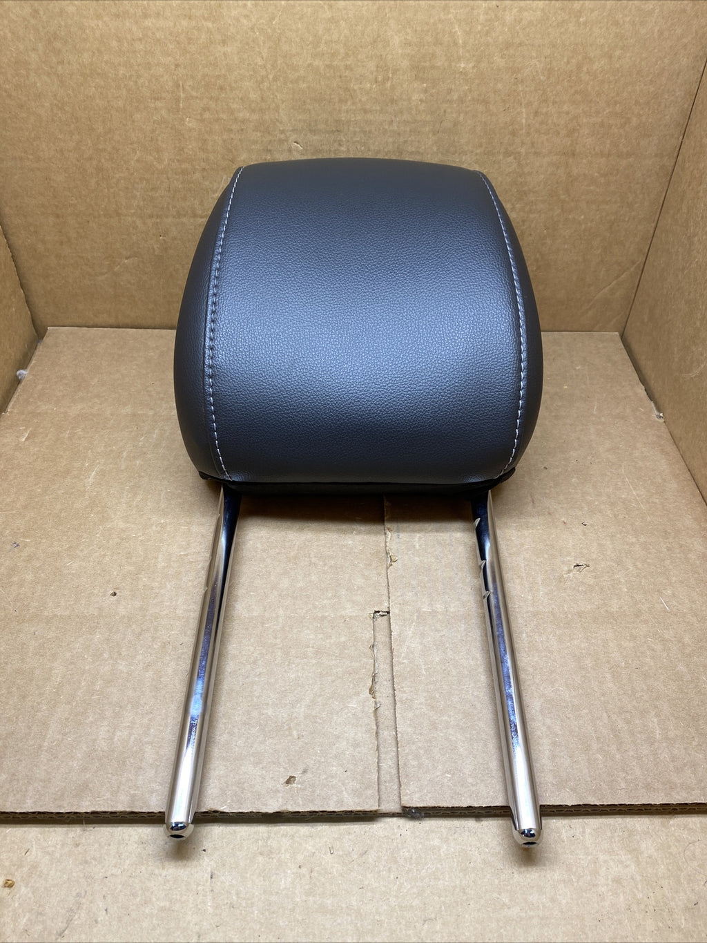 2017 2019 Ford Escape Front Head Rest Headrest Driver Passenger Black Leather9