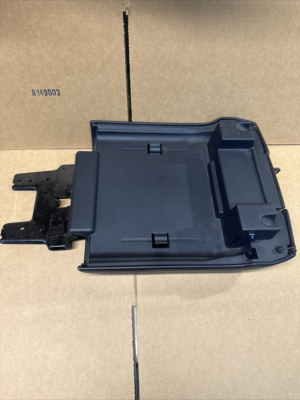 2015-2020 Ford F150 Center Console Cover Lid Top Arm Rest Armrest Black3
