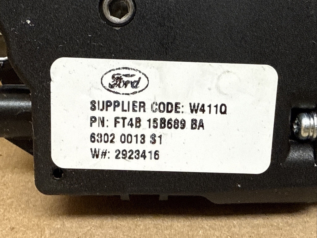 2015 2024 Ford Edge Sun Roof Sunroof Moon Moonroof Glass Window Motor1