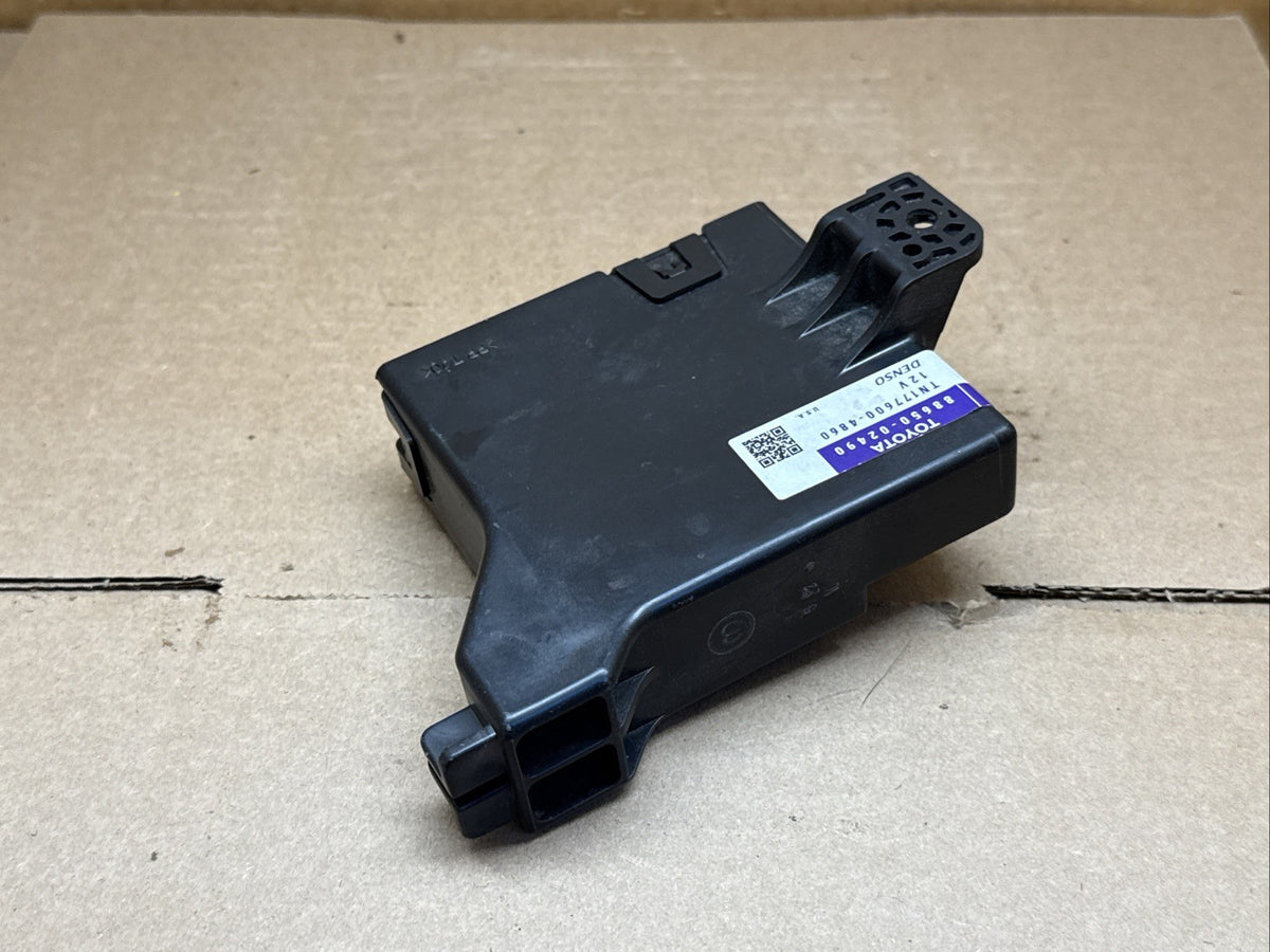 2009 2013 Toyota Corolla + Matrix Temperature Control Module OEM 88650 024904
