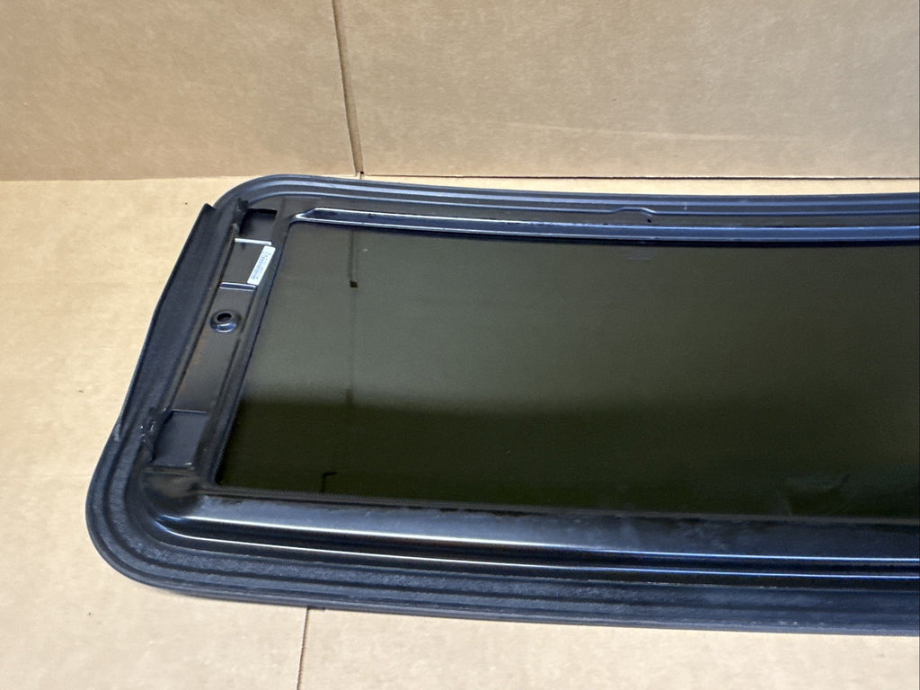 2008 2012 Nissan Altima 4 Door Sedan Sun Roof Sunroof Window Glass OEM6