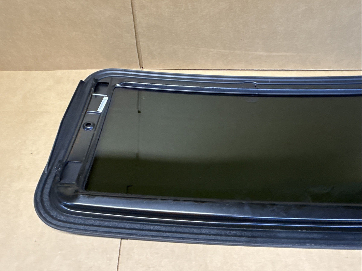 2008 2012 Nissan Altima 4 Door Sedan Sun Roof Sunroof Window Glass OEM6