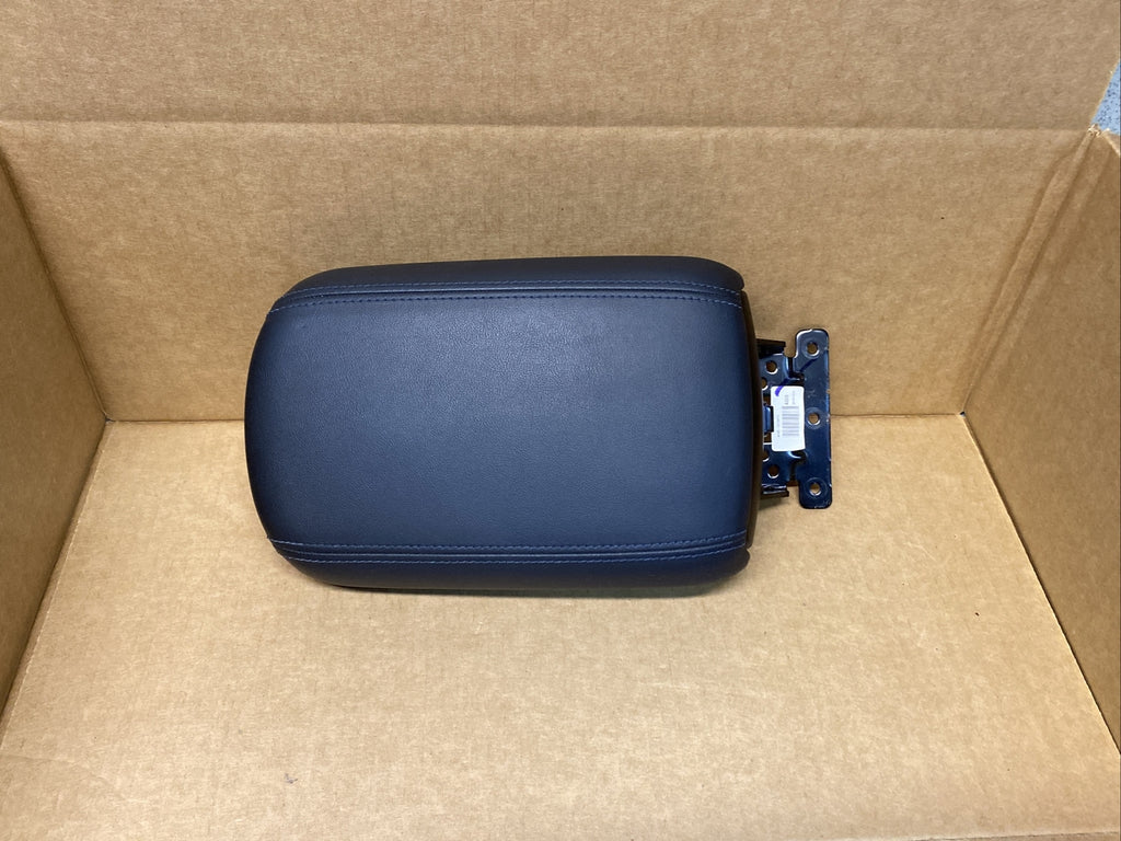 2021 2023 Kia Seltos Center Console Lid Cover Top Arm Rest Armrest 84660 Q5100EF6