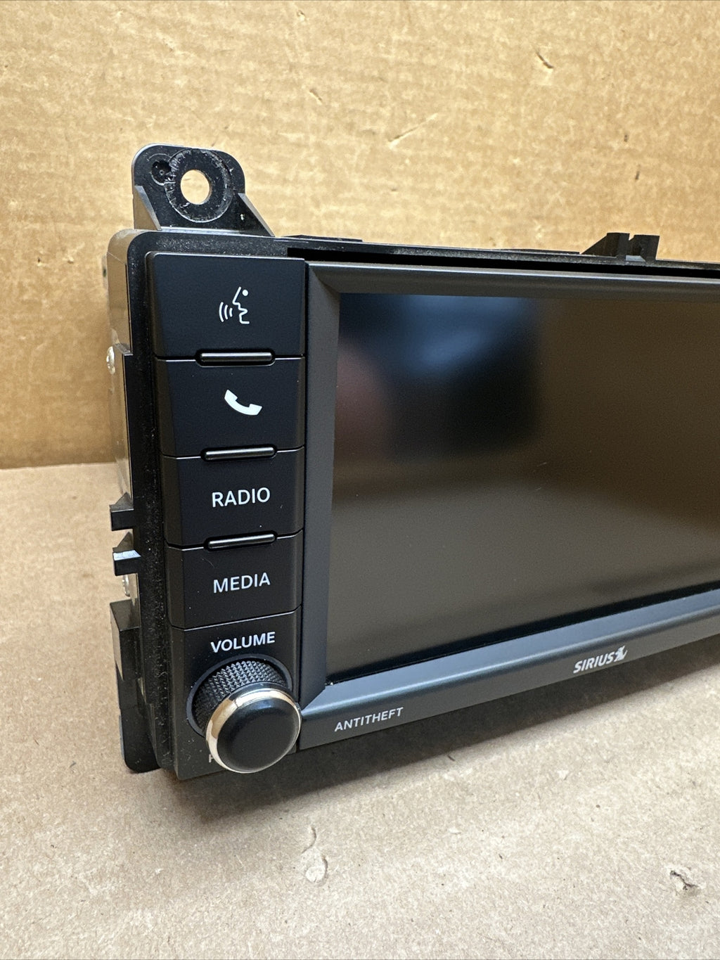 2011 2013 Dodge Durango Radio CD DVD RBZ P05091178AB 05091178AB1