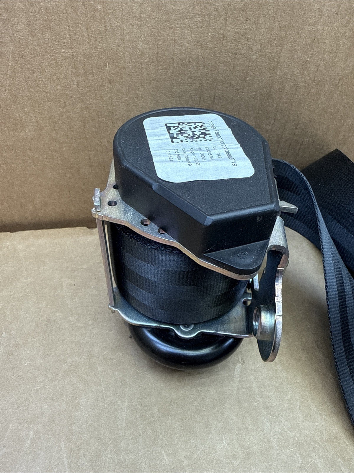 2015-2022 Promaster City Front Right Passenger Side Seat Belt Seatbelt Retractor5