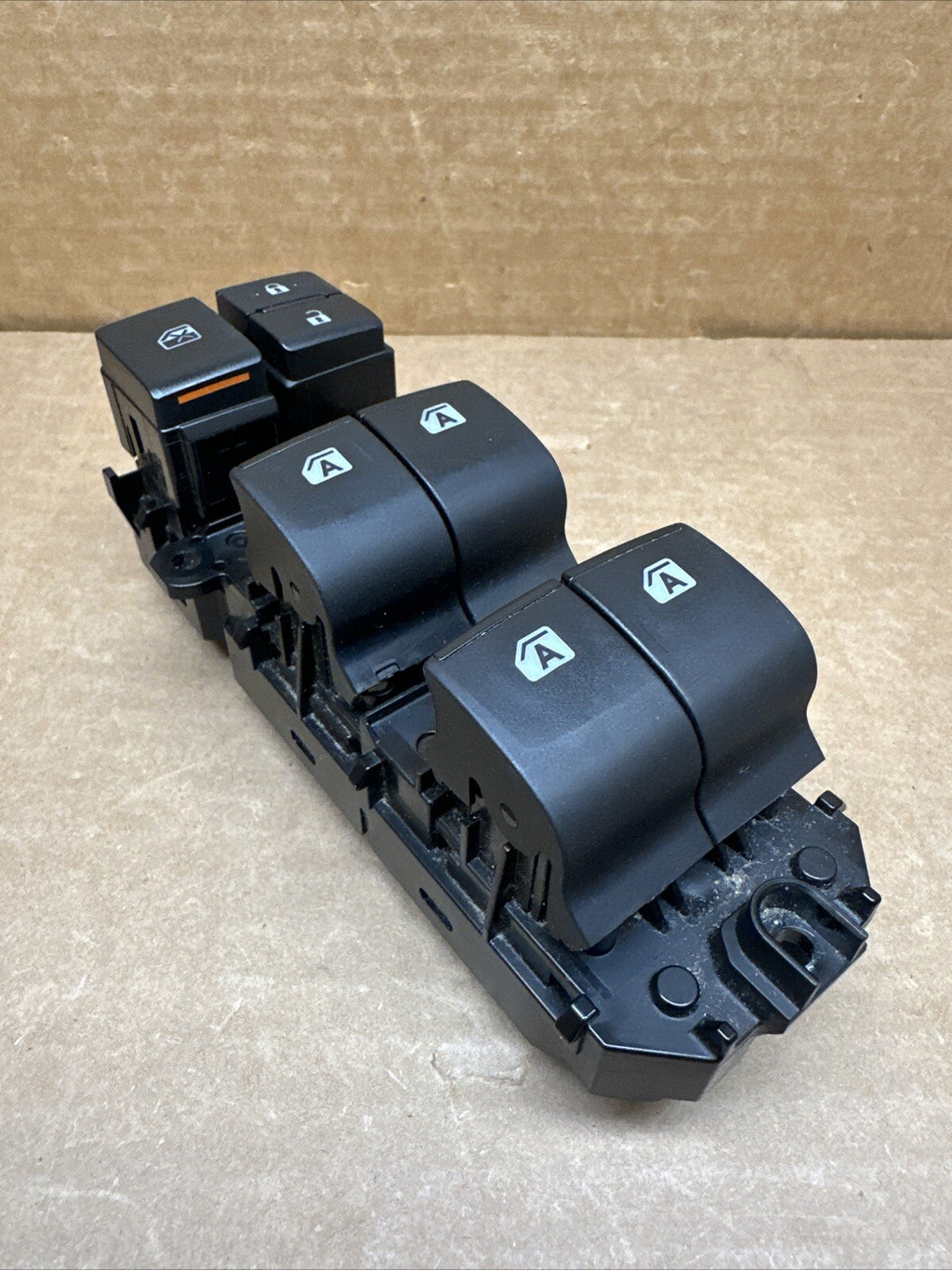 2015   2020 Toyota Sienna Master Driver Window Control Switch 84040 080103
