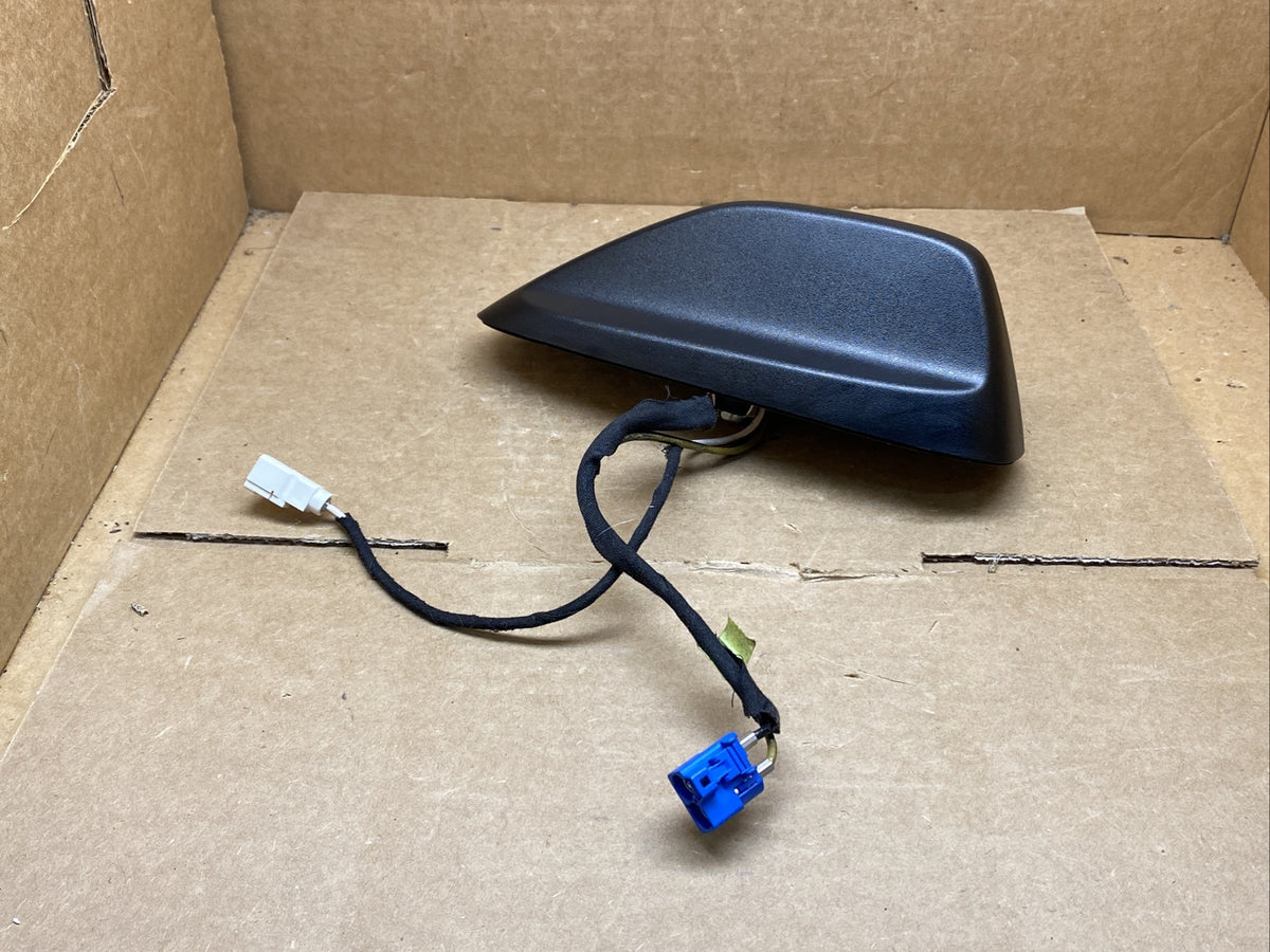2014 2017 Jeep Grand Cherokee Roof Mounted Radio Antenna OEM P05091352AC4