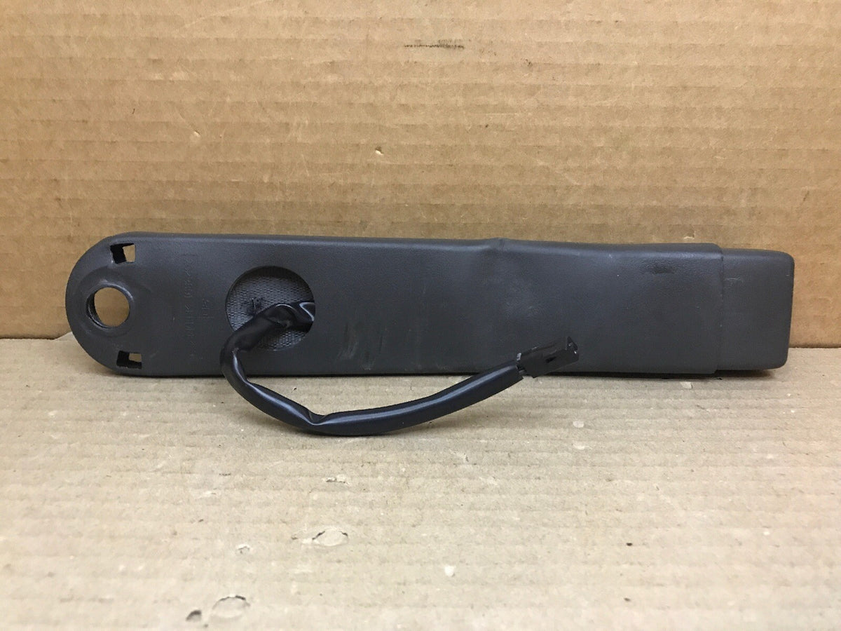 03 06 Tahoe Yukon Sierra Silverado Front Seat Belt Buckle Black PRESS 1221