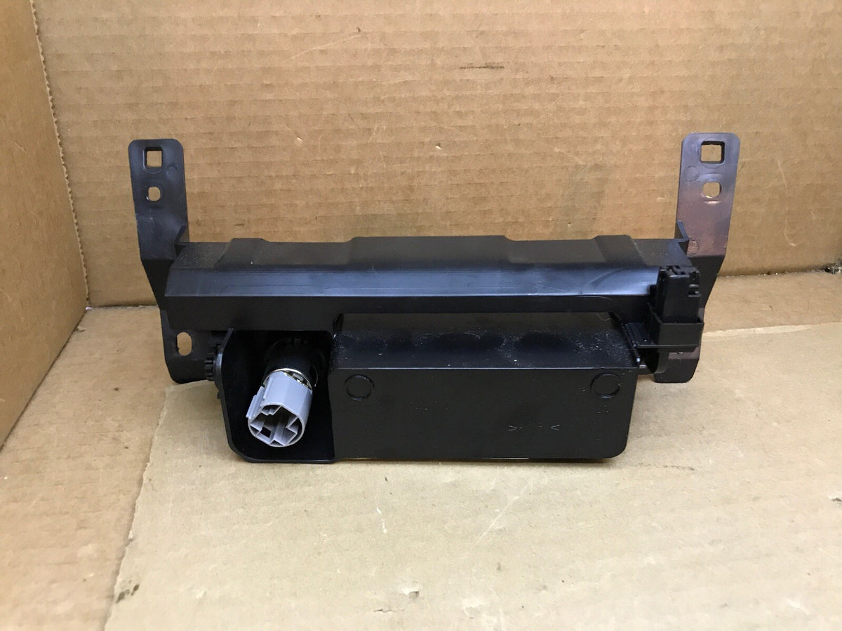   2013   2018 FORD TAURUS CENTER DASH CONSOLE BOX STORAGE CUBBY TRAY TRIM OEM4