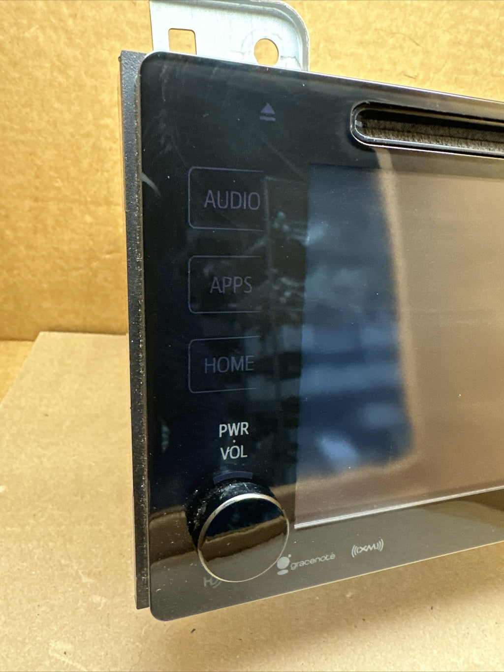2016 2017 Toyota Sienna Radio Receiver Display Screen ID 86140 08070 OEM2