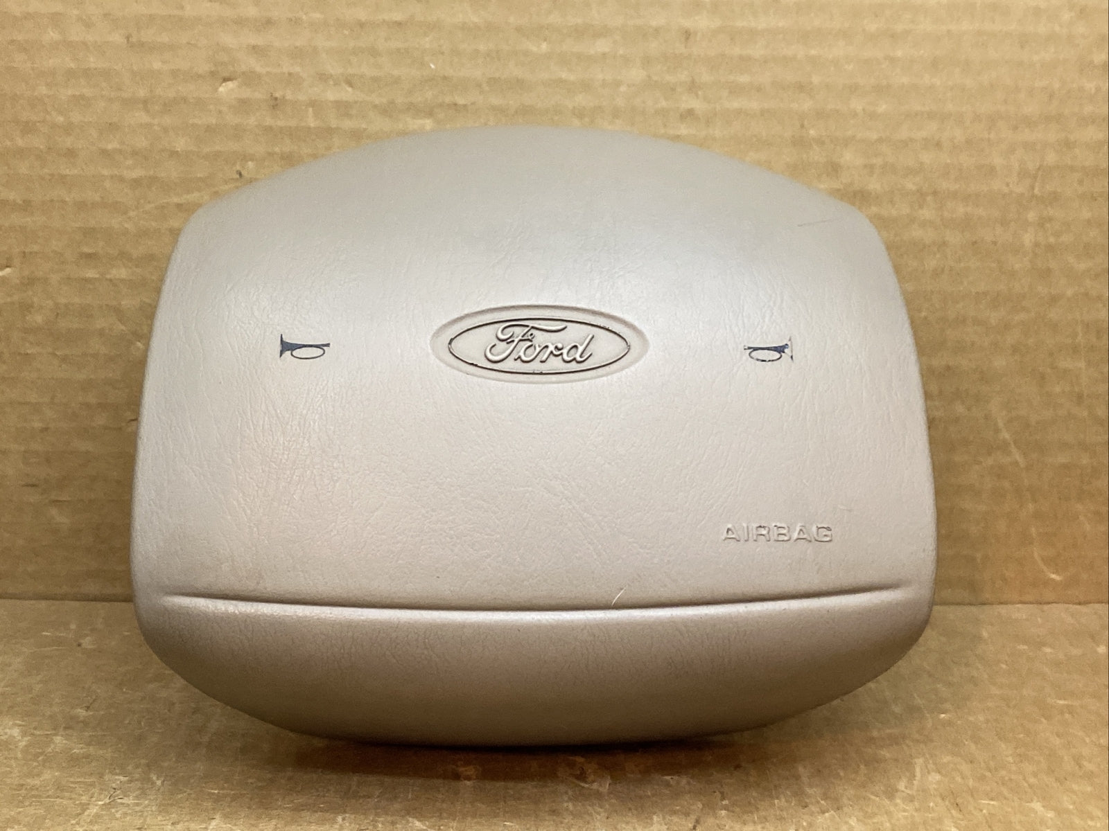 1999 2004 Ford F150 F250 Expedition LH Driver Steering Wheel Airbag Air Bag OEM 1