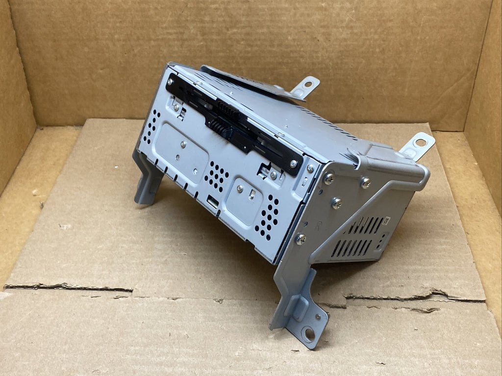 2013 2015 Ford Taurus Radio CD Player Receiver Mechanism OEM DG1T 19C107 HE2