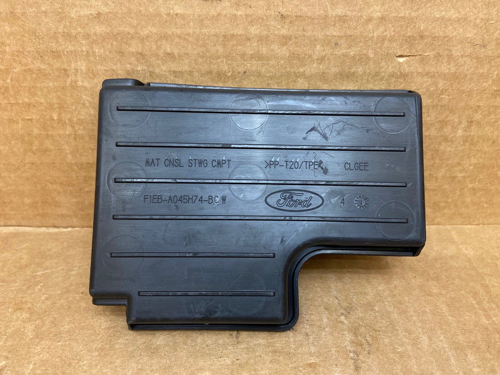 2014 2018  FORD FOCUS CENTER CONSOLE ARMREST ARM REST STORAGE TRAY BIN INSERT1