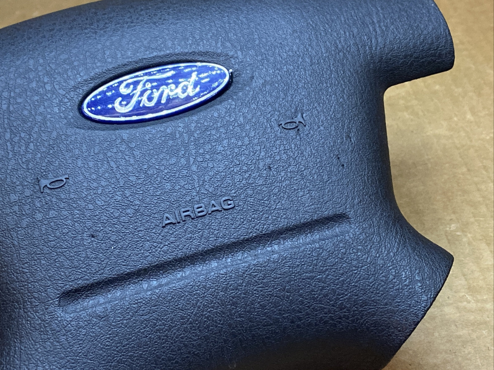2001 2005 Explorer Front Left Driver Side Steering Wheel Air Bag Airbag Black6