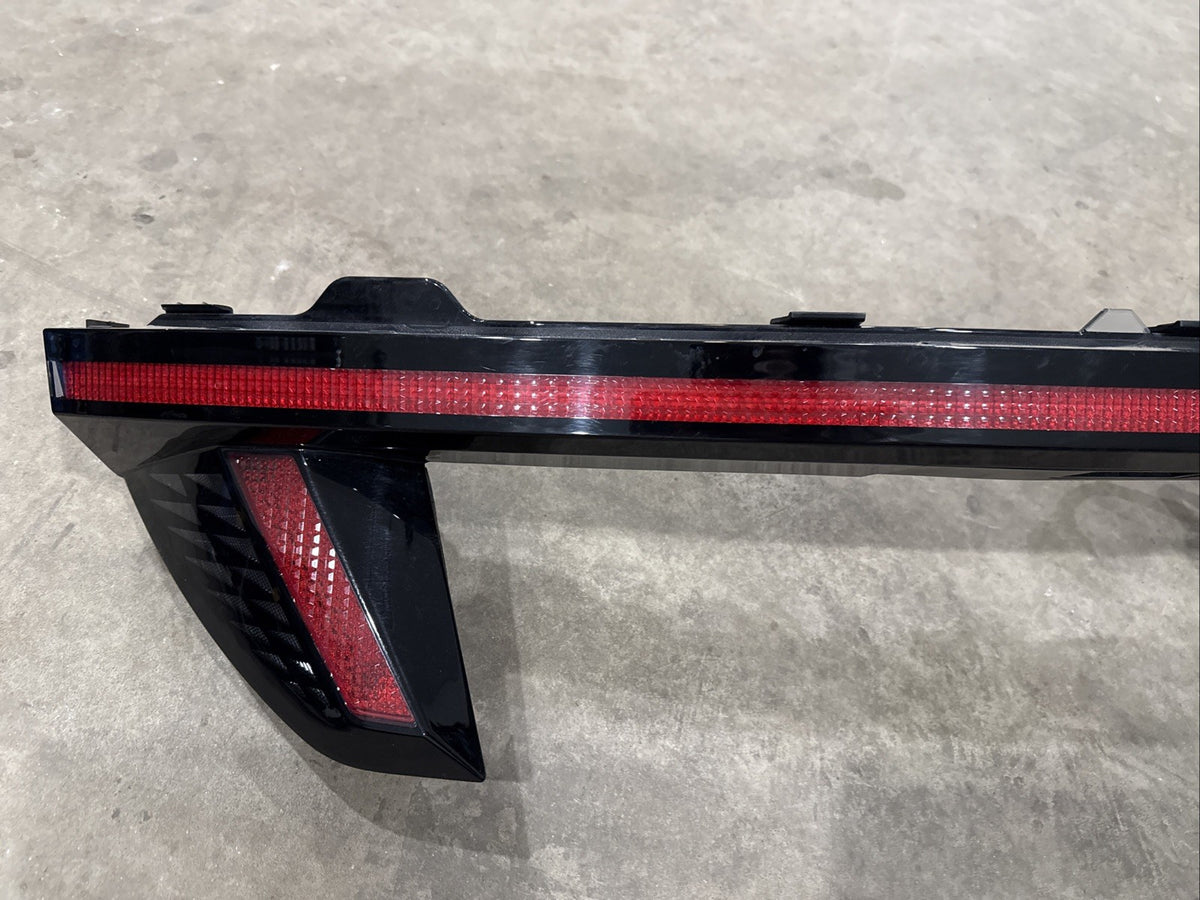 2022 2024 Hyundai Tucson Rear Center Trunk LED Tail Light Panel Camera OEM3