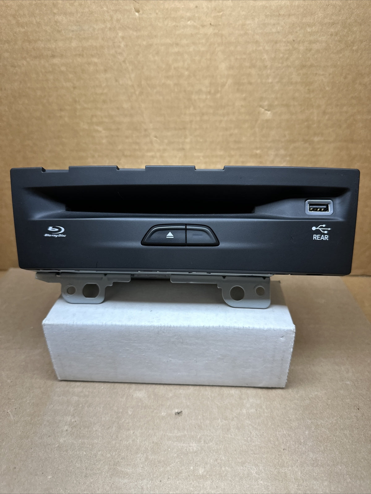 2017 Chrysler Pacifica Dash Mounted Blu ray DVD Player Unit OEM P05091978AE0