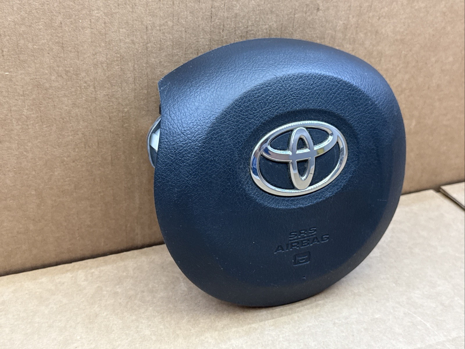 2012 2019 Toyota Yaris Front Left Driver Side Steering Wheel Air Bag Airbag2