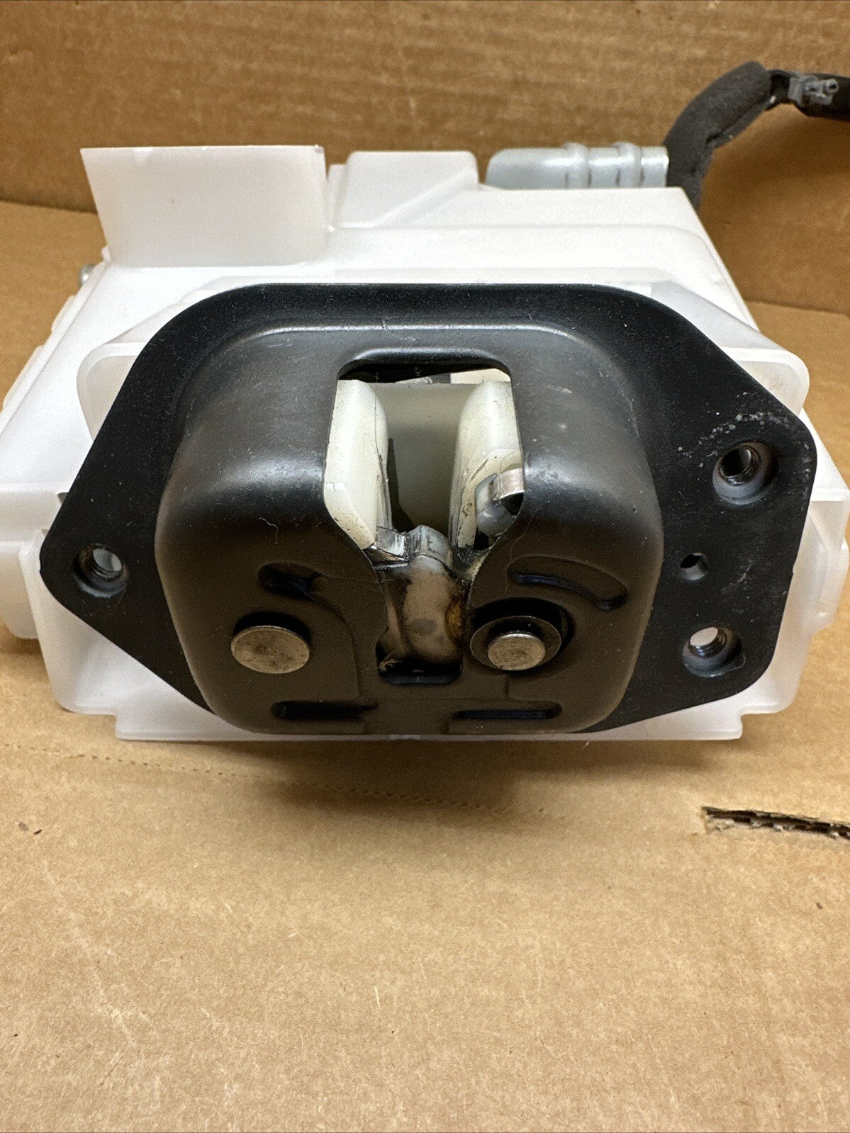2011 2017 NISSAN QUEST REAR TAILGATE HATCH POWER LOCK LATCH ACTUATOR OEM6