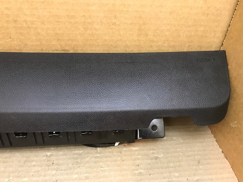 2013 2015 CHEVY CRUZE RIGHT SIDE PASSENGER KNEE LOWER AIRBAG AIR BAG 959100493