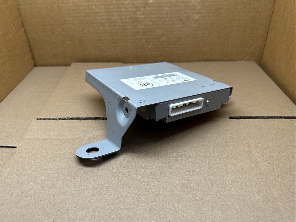 2016 Nissan Maxima Camera Control Module EN 3309P 284A1 4RA0A7