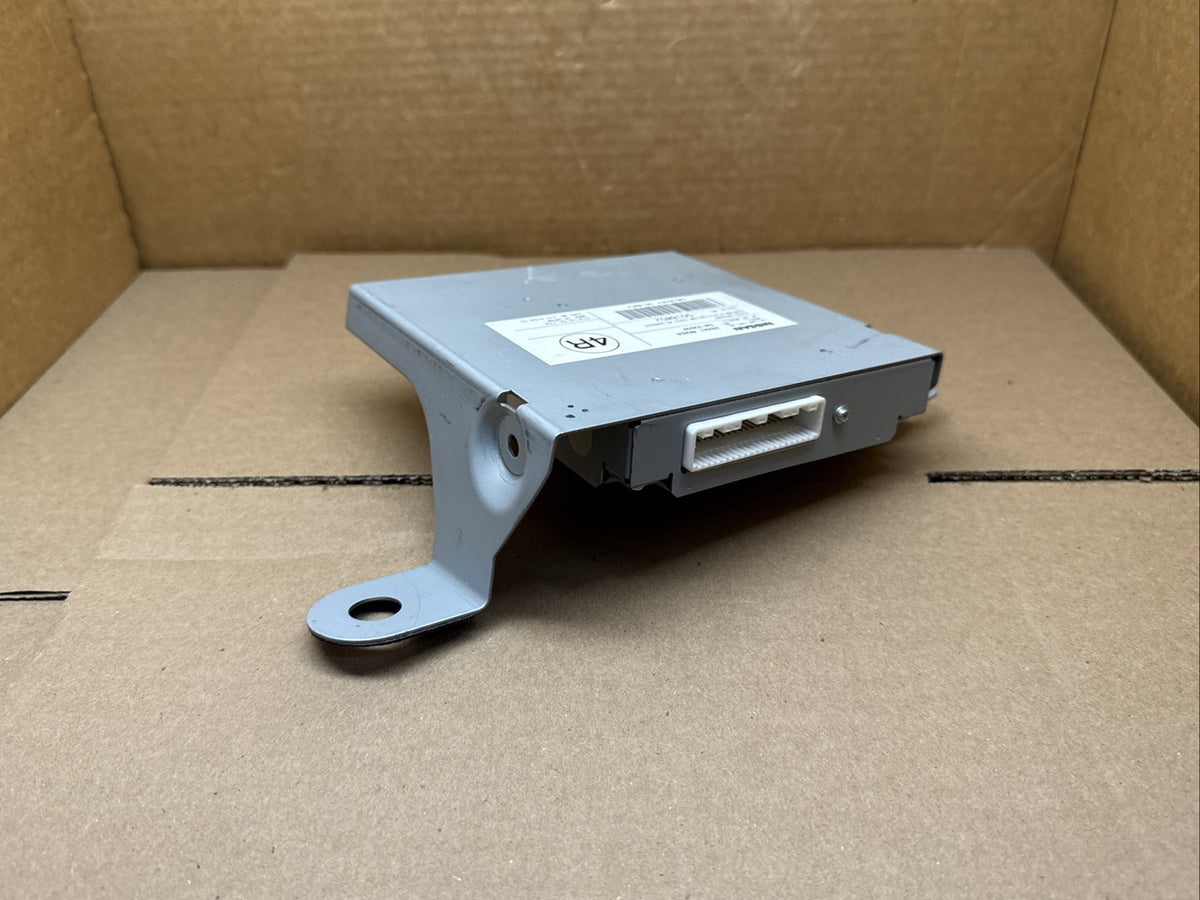 2016 Nissan Maxima Camera Control Module EN 3309P 284A1 4RA0A7
