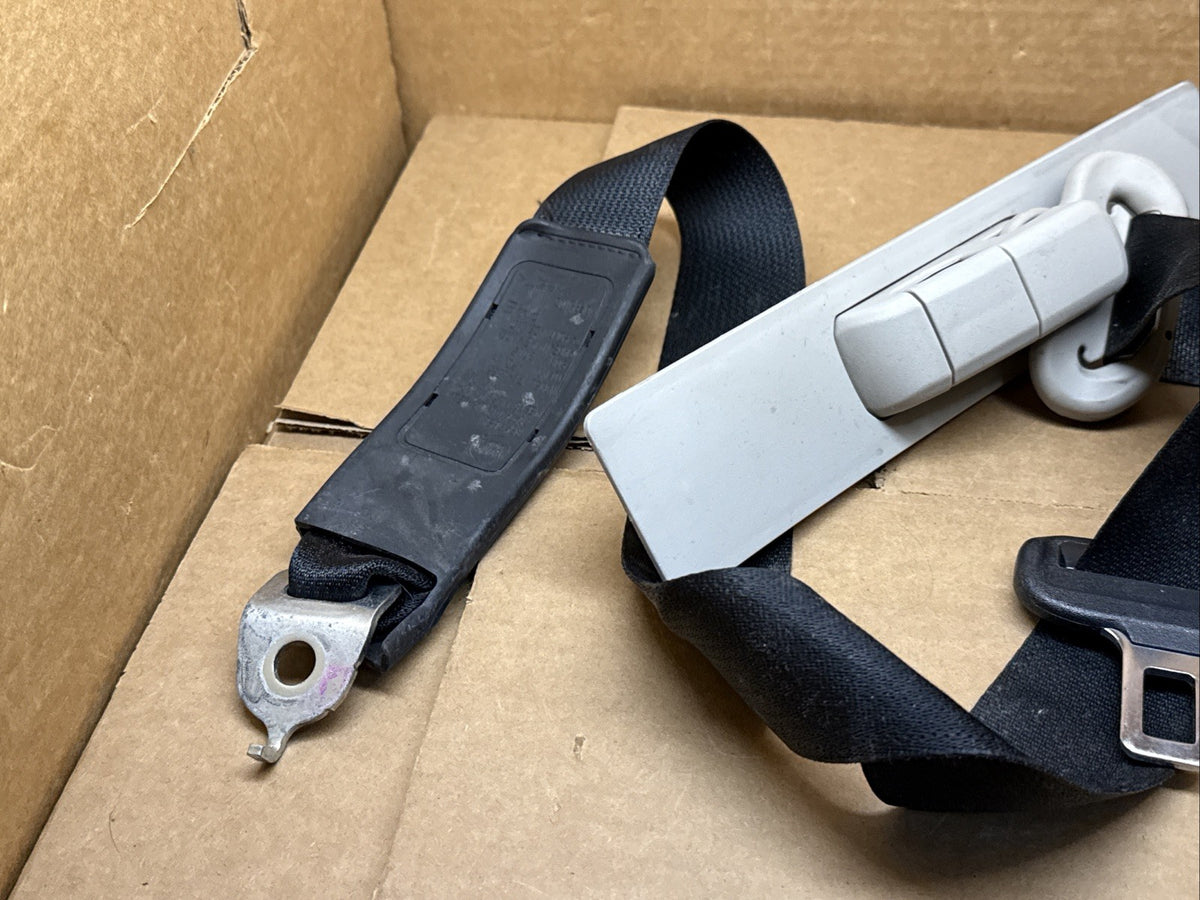 2016 2022 Honda HR V HRV Front Right Passenger Side Seat Belt Seatbelt Retractor3