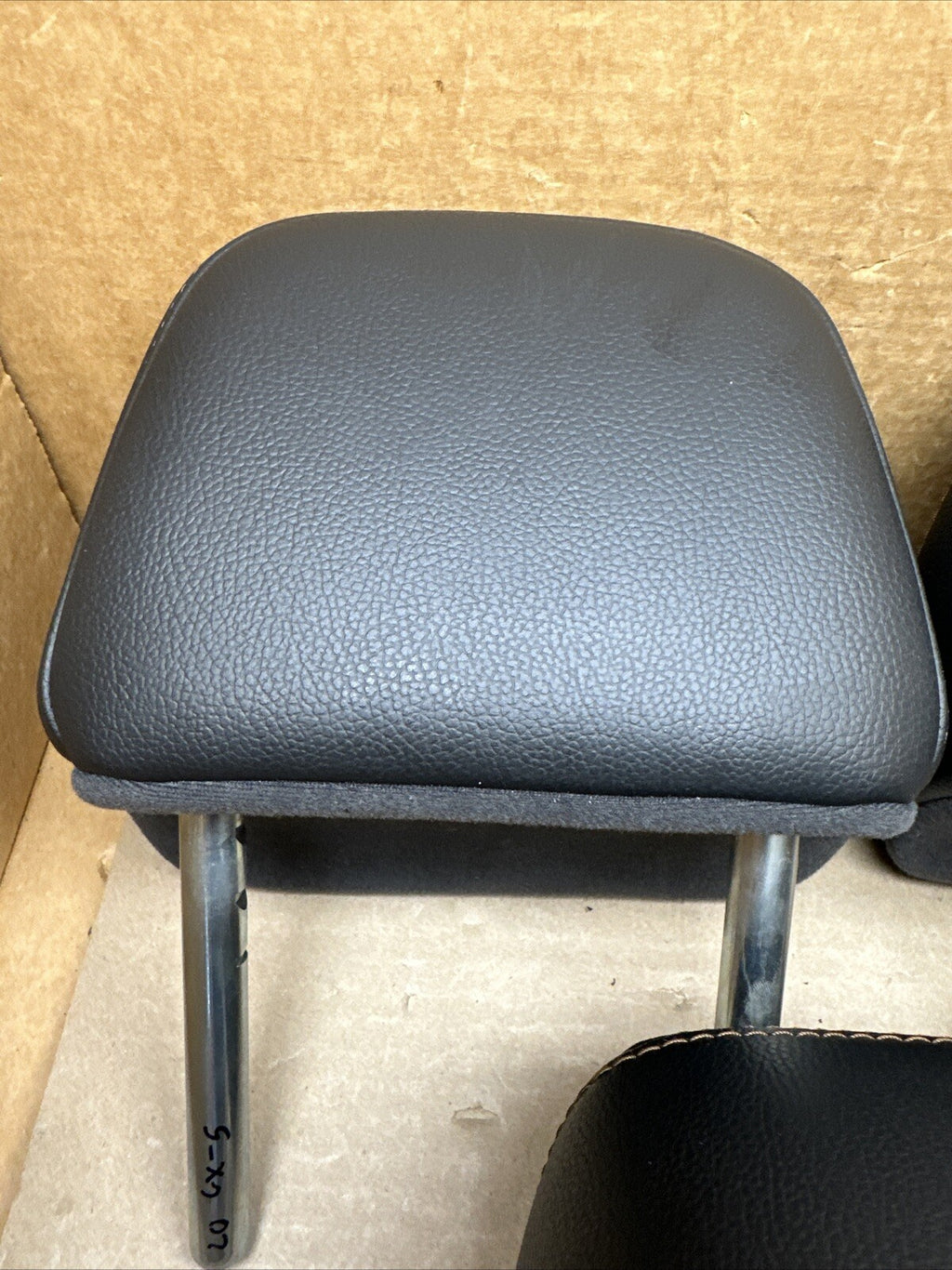 2017 2023 Mazda CX 5 CX5 Headrest 2nd Row Rear Set Black Leather7
