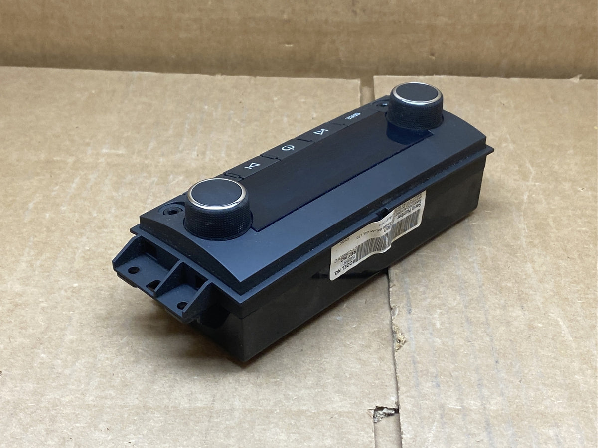 07 14 GM CHEVY SILVERADO CONSOLE REAR AUDIO RADIO CONTROL OEM 158869116