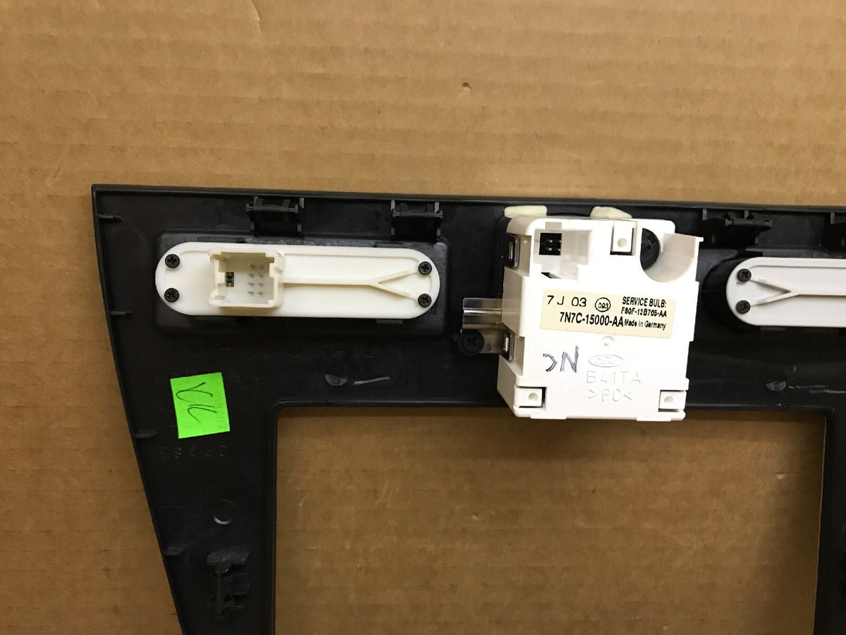 2006 2009 MERCURY MILAN DASH RADIO BEZEL WITH CLOCK HAZARD SWITCH OEM SILVER 6