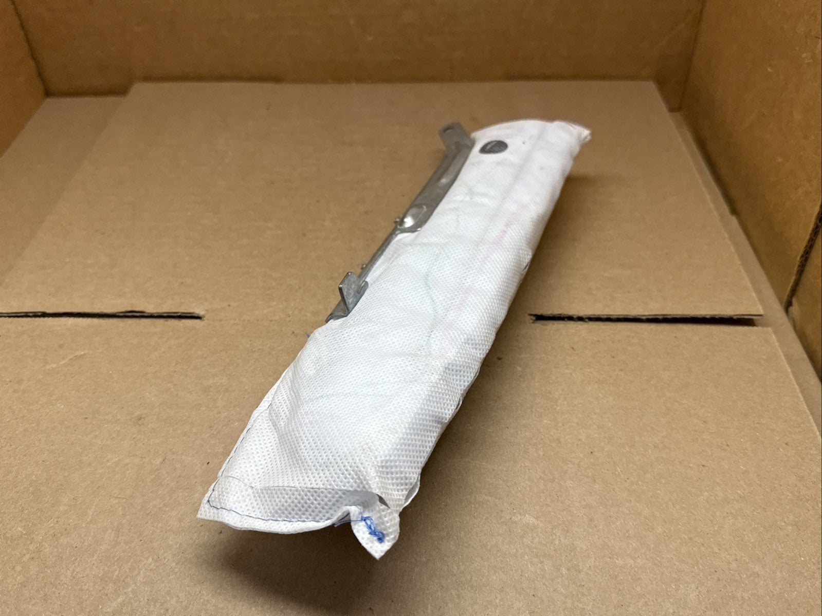 2020 Volkswagen VW Jetta Right Passenger Side Seat Air Bag Airbag 17A.880.242.D10