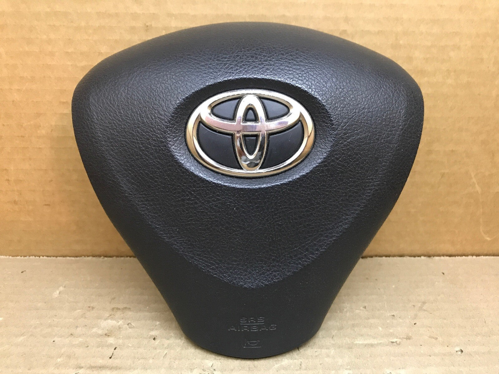 TOYOTA COROLLA L LE LEFT FRONT DRIVER SIDE STEERING WHEEL AIR BAG AIRBAG BLACK0