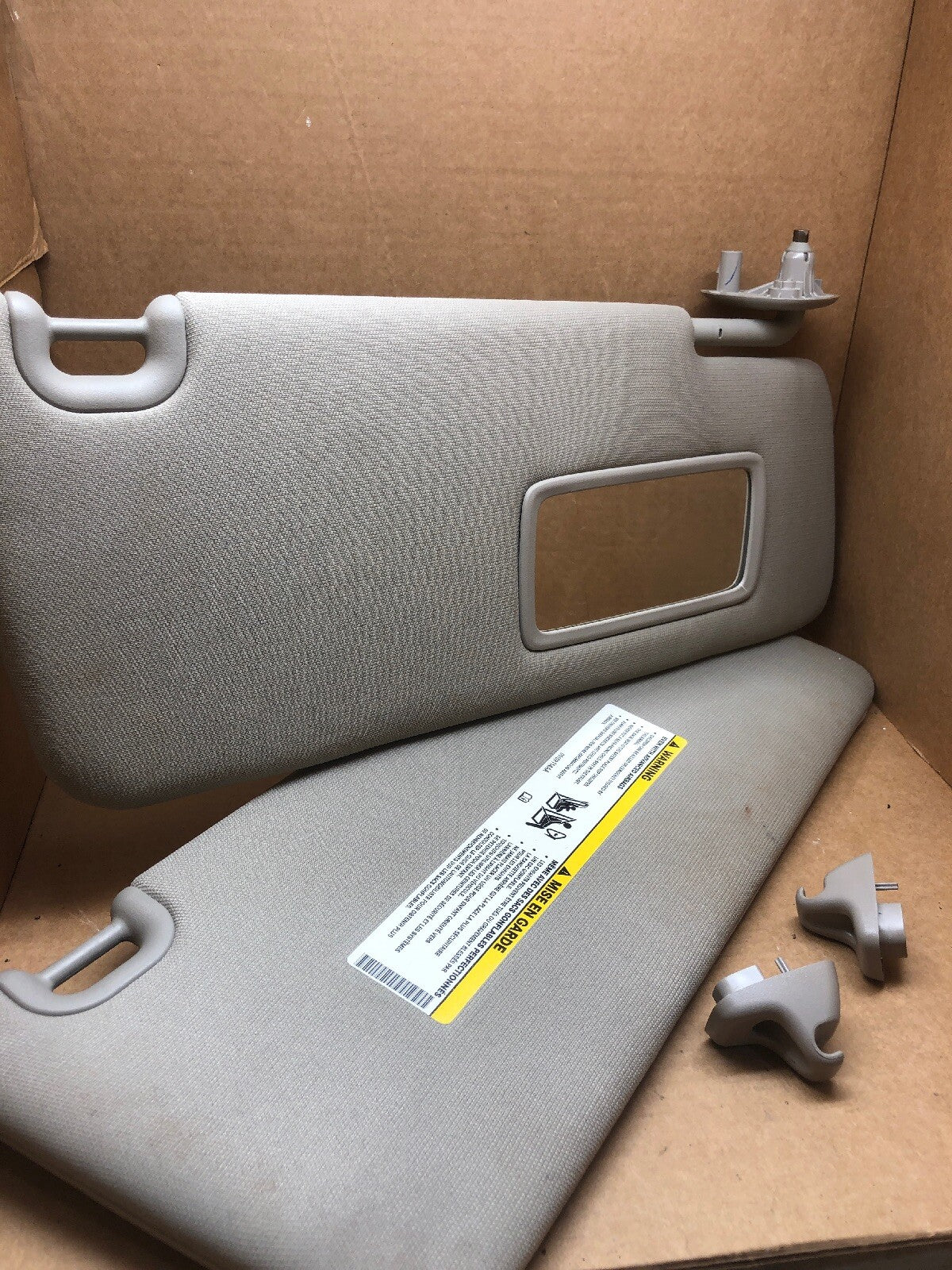 2013 2014 2015 2016 2017 2018 DODGE RAM LEFT & RIGHT SUN VISOR SUNVISOR GRAY C320