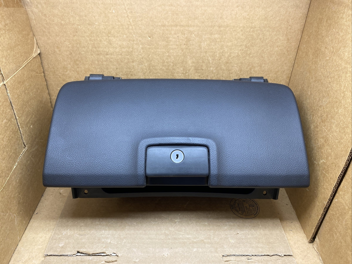 2014 2019 Silverado Sierra Upper Glove Box Glovebox Black Dash Insert Storage0