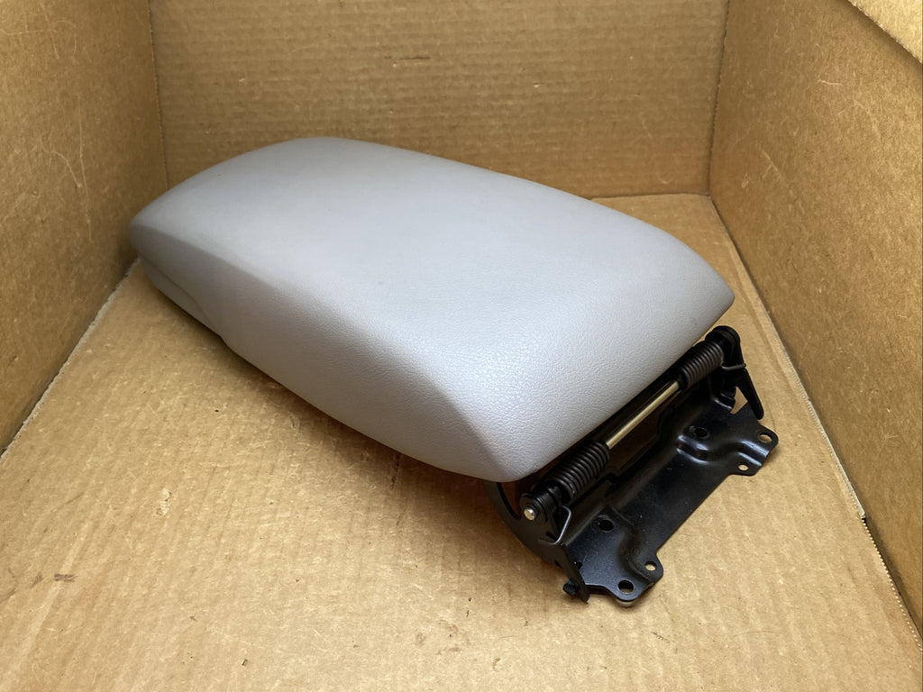 2007 2011 Toyota Camry Center Console Lid Cover Armrest Arm Rest Ash Gray FB136