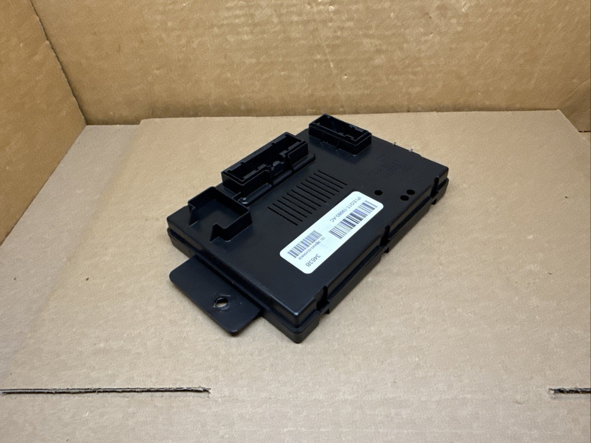 2014 2019 Ford Taurus Climate Temp Temperature Control Module EG1T 19980 AC4