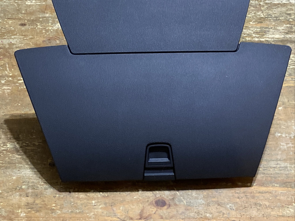 2009 2014 Traverse Center Dash Storage Compartment Bin Cubby Black 228727862