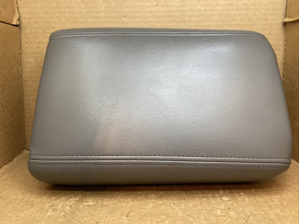 07 17 Traverse Acadia Enclave Outlook Center Console Lid Arm Rest Dark Gray 1