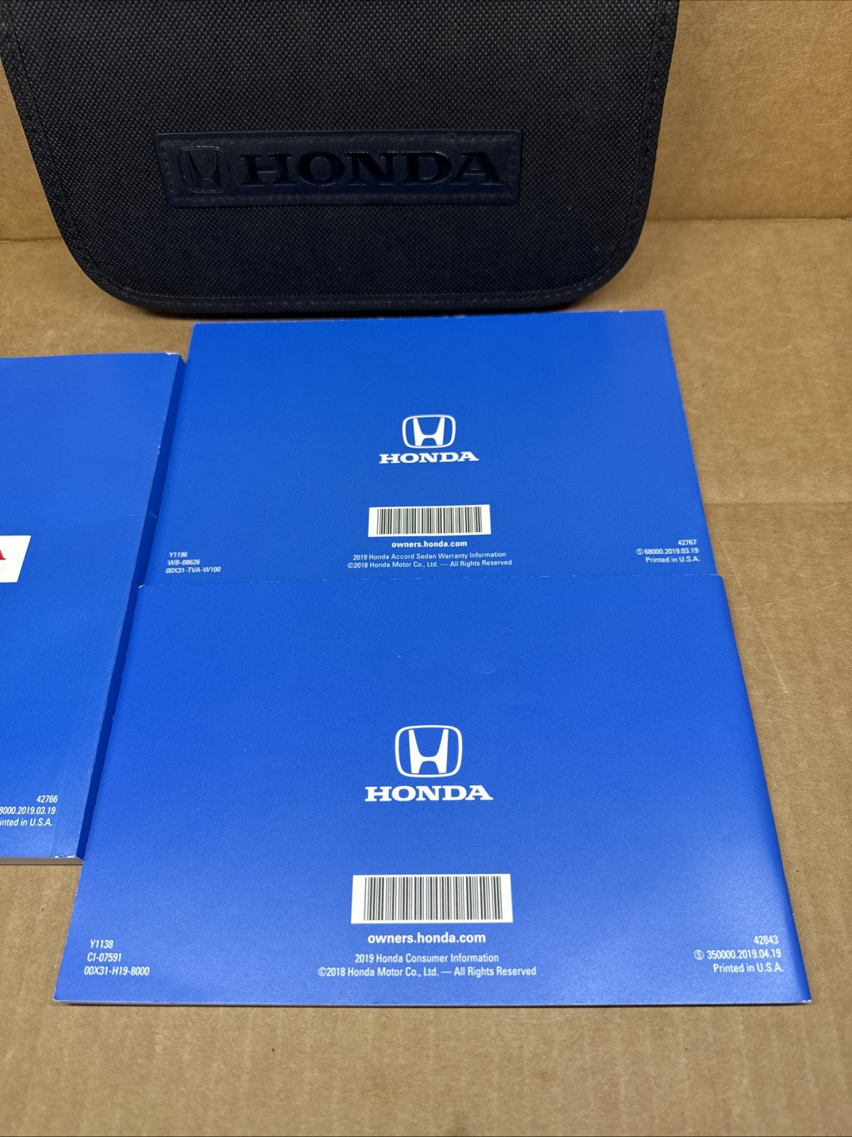 2019 Honda Accord Sedan Owners Manual Warranty With Case 00X31 TVA G1005