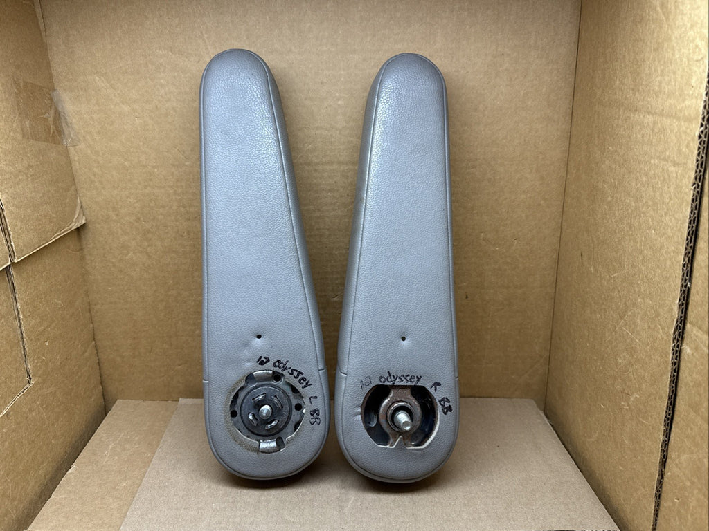 2011 2017 Odyssey Front Driver Passenger Seat Armrest Set Pair Light Grey3