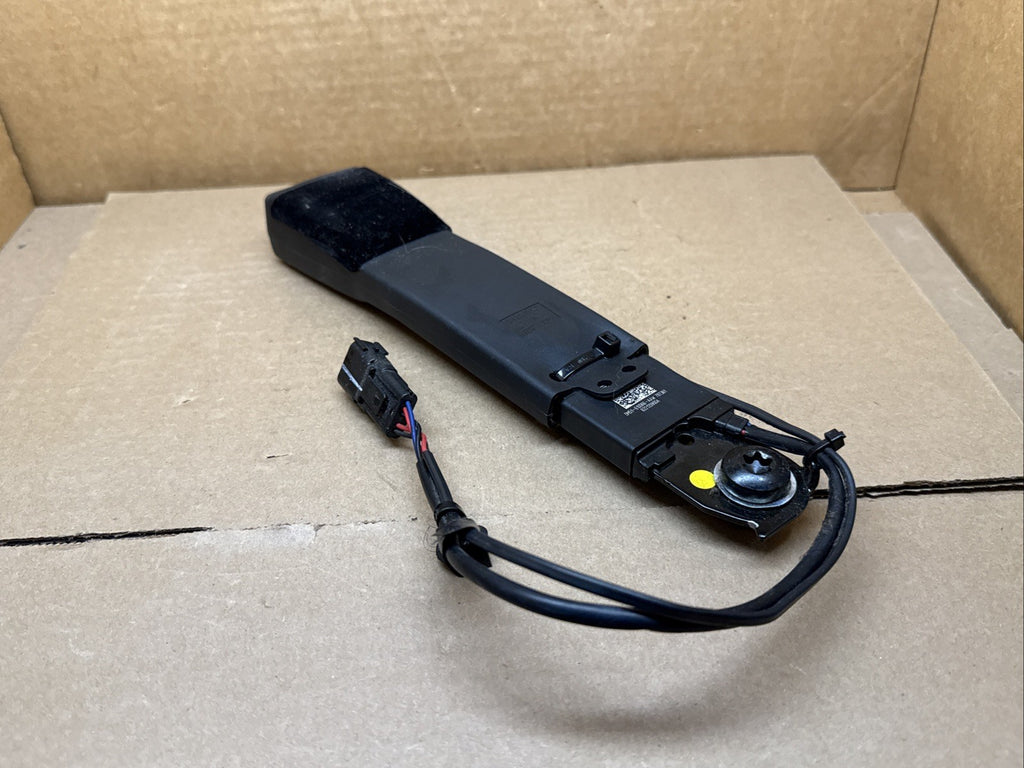 2017 2020 Ford Fusion Front Right Passenger Side Seat Belt Seatbelt Buckle Black4