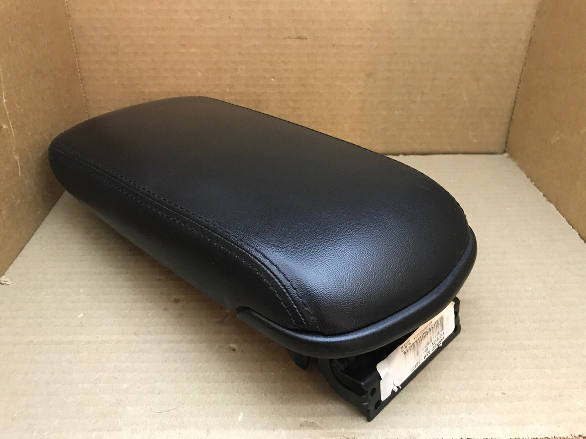 2011 2012 2013 2014 CHRYSLER 200 DODGE AVENGER CENTER CONSOLE LID ARM REST BLACK3