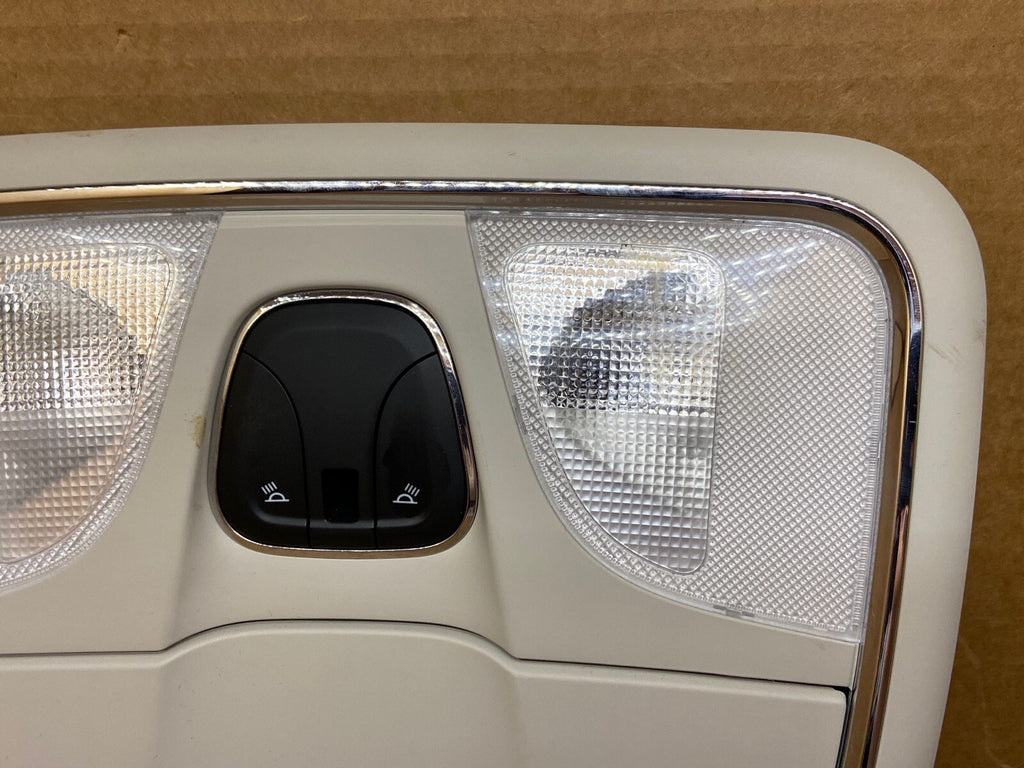 2014 2018 JEEP CHEROKEE ROOF OVER HEAD OVERHEAD CONSOLE STORAGE LIGHTS GRAY3