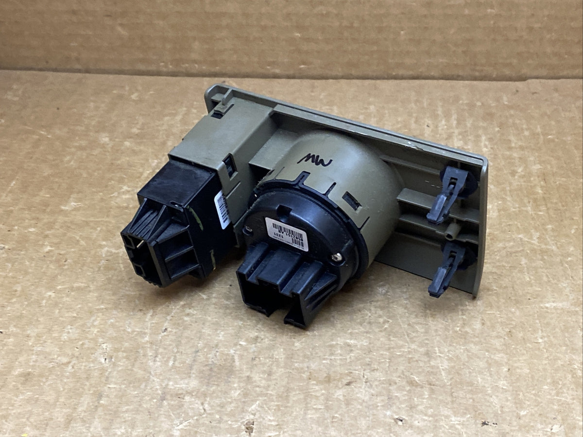  04 08 F150 Head Light Headlight Lamp Switch Button Controls 5L3T 13D062 CD33T55