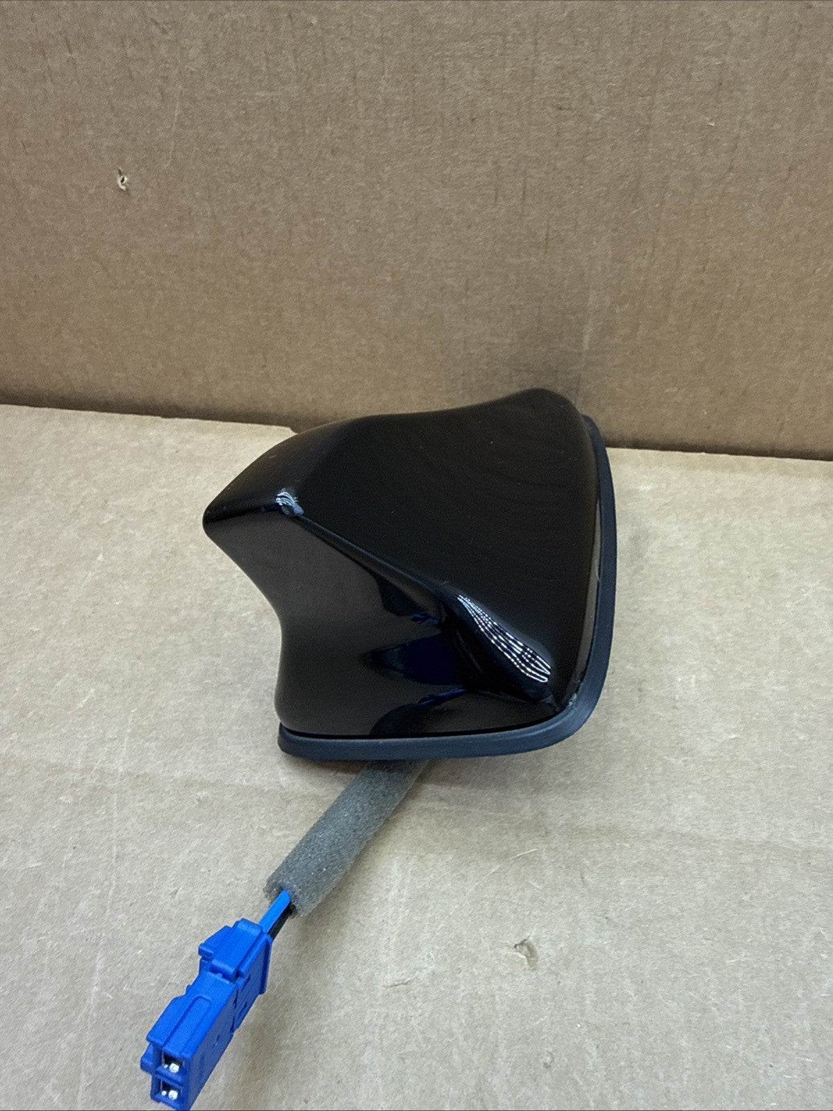 2021-2023 Kia Seltos Radio Shark Fin Antenna OEM Cherry Black 96210-Q50009H3