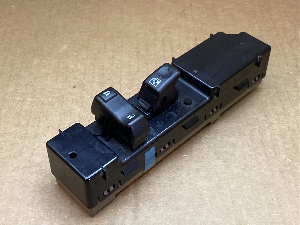 03 06 Tahoe Yukon Silverado Window Control Switch Front RH Right OEM 152028552