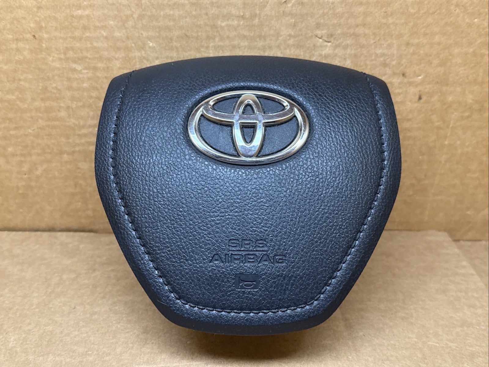 2014 2018 Toyota Rav 4 Rav4 Front Left Driver Side Steering Wheel Air Bag Airbag1