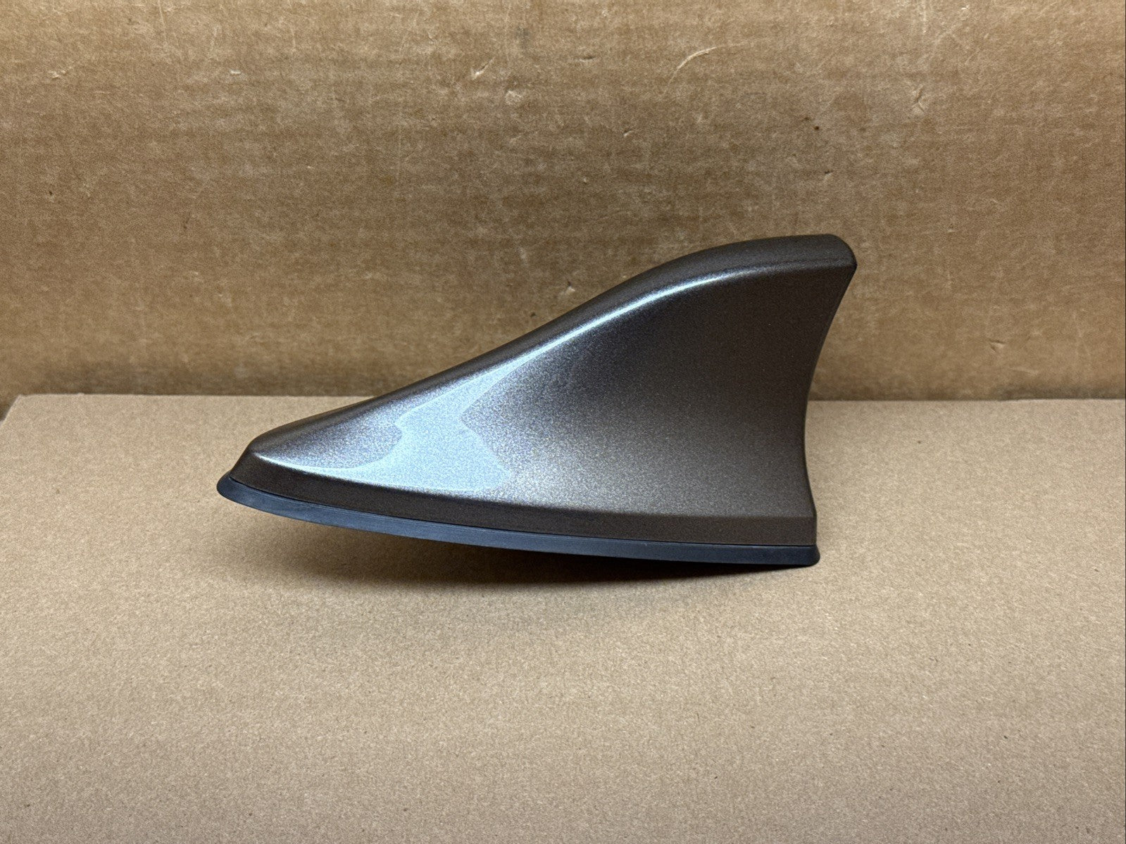2014 2016 Kia Forte Shark Fin Antenna Assembly Metallic Bronze 96210 A7100K3N0