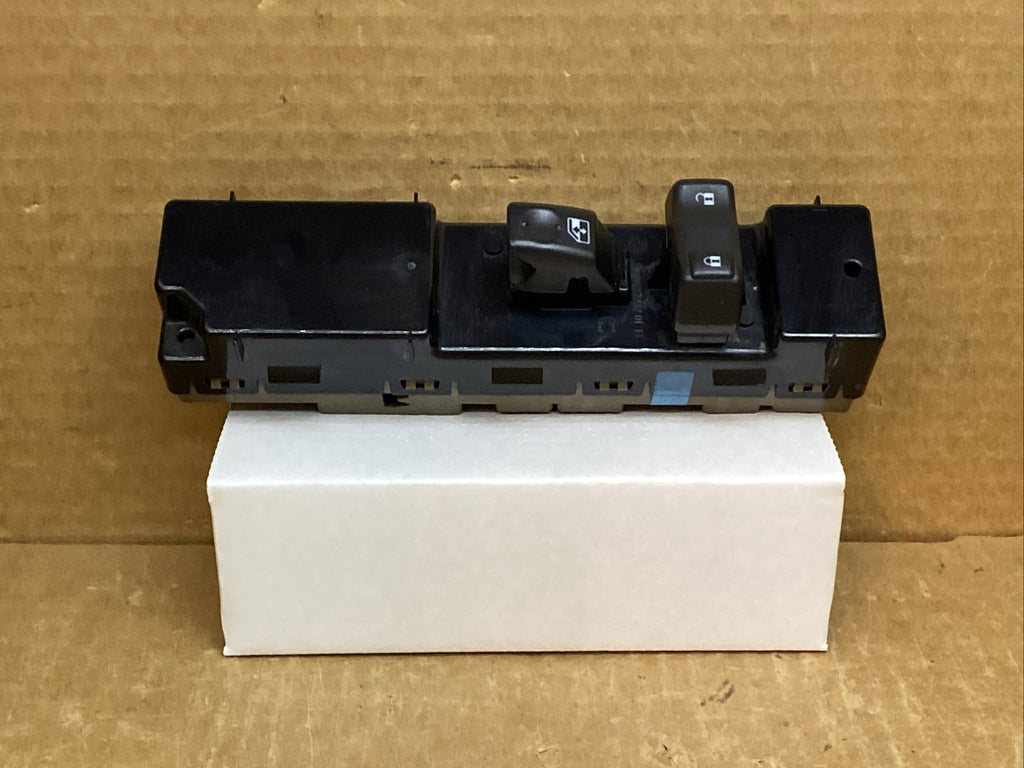 03 06 Tahoe Yukon Silverado Window Lock Control Switch Front Right Passenger OEM1