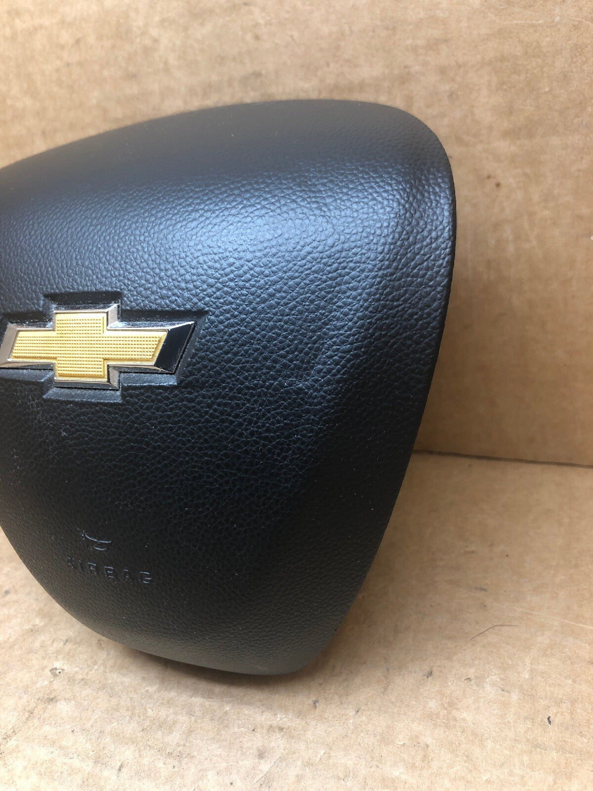 2016 2017 2018 2019 CHEVY SPARK DRIVER WHEEL AND DRIVER KNEE AIRBAG BLACK OEM3